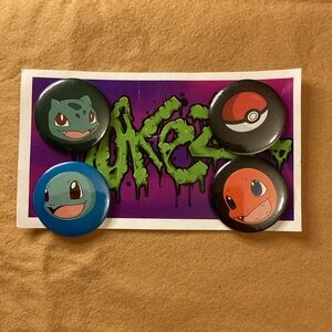 NWT POKÉMON pins (4)